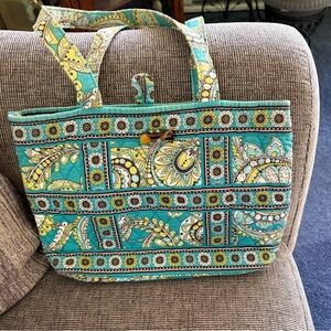 Pre-owned Vera Bradley Tic Tac Tote in Peacock Pattern